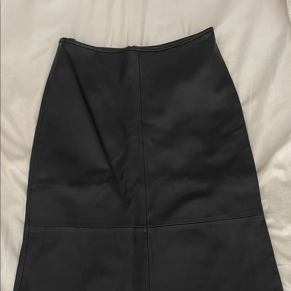 ANONYMOUS JOHN CARLISLE Black Leather Women's Skirt